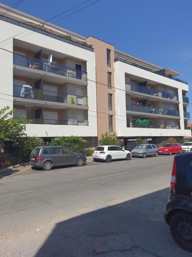 شقة Via Center Bat A Fréjus المظهر الخارجي الصورة